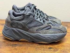 adidas Yeezy Boost 700 Utility Black (Heater Beaters) $110 or best offer size 7